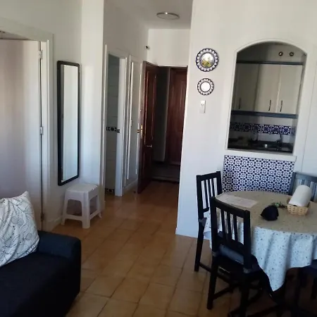 Valdelagrana Apartment *